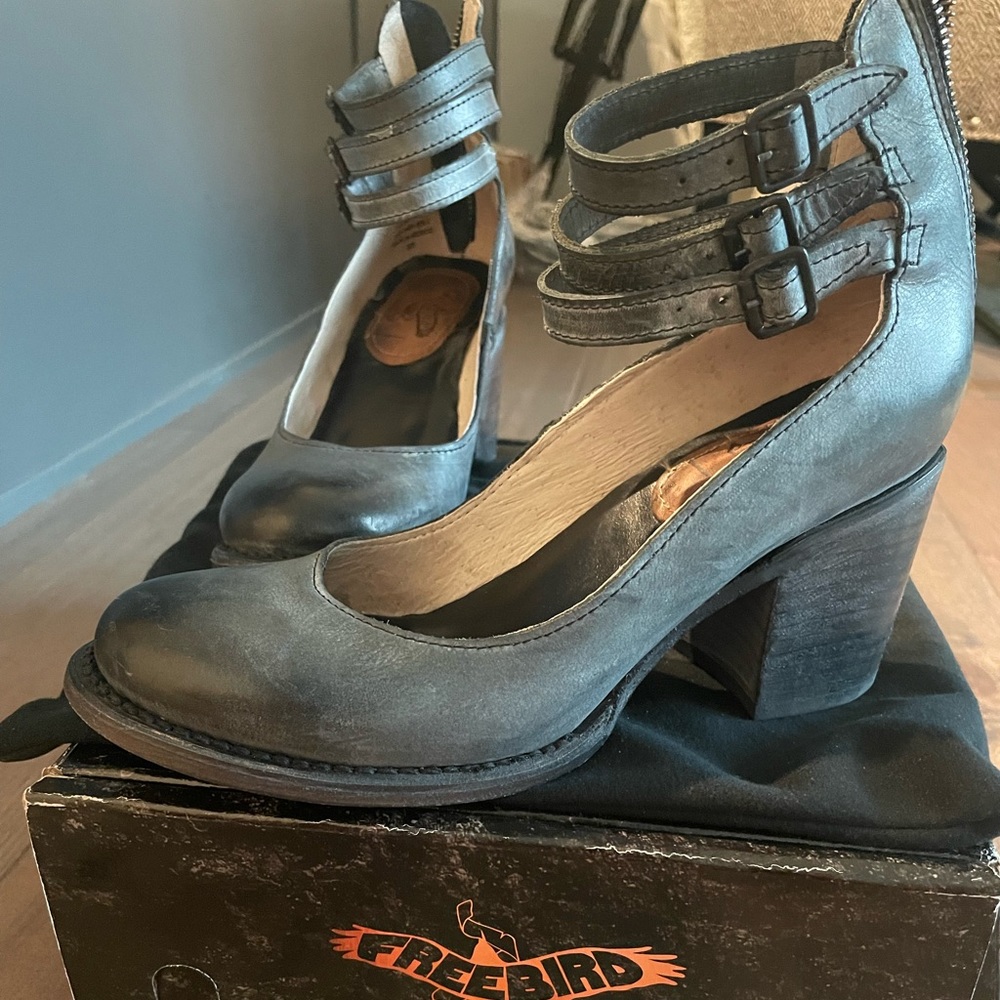 FreeBird Randi style shoe Size 8